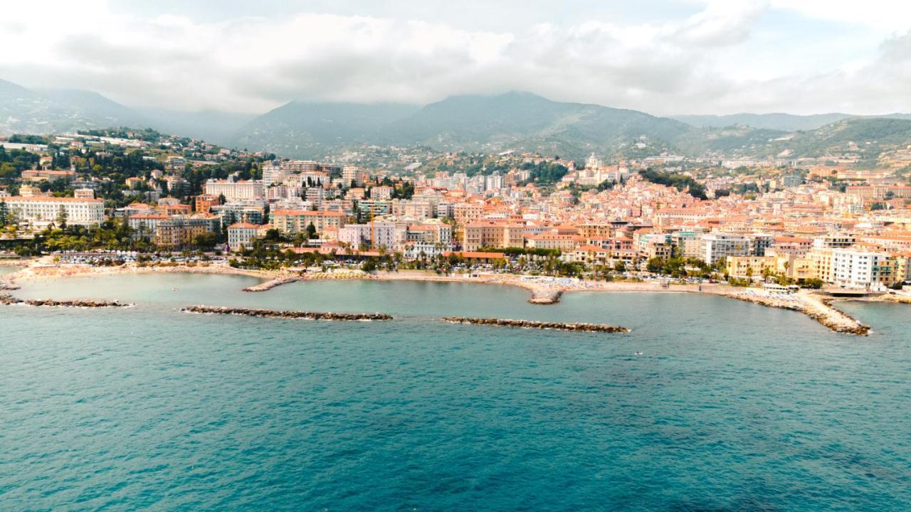 Inluce Apartment Top Class Sanremo Exterior foto